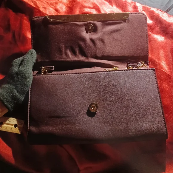 Very rare Burgundy Cato two way 2way bag clutch gold hardware chain handle - Picture 9 of 16